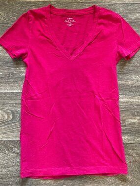 J. Crew Women’s Hot Pink Slub Cotton V-Neck Tee in Size XXS